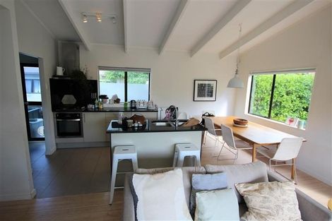 Photo of property in 216b Meola Road, Point Chevalier, Auckland, 1022