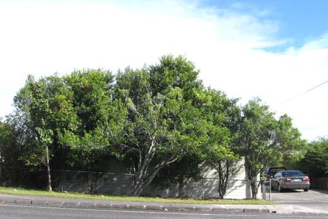 Photo of property in 155 View Road, Sunnyvale, Auckland, 0612