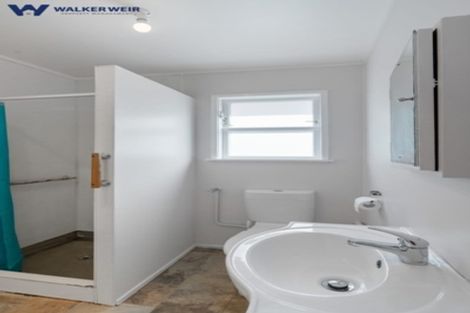 Photo of property in 3/680 Pakuranga Road, Howick, Auckland, 2010