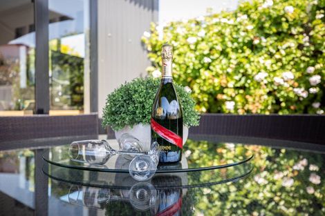 Photo of property in 36a Oceanview Road, Mount Maunganui, 3116