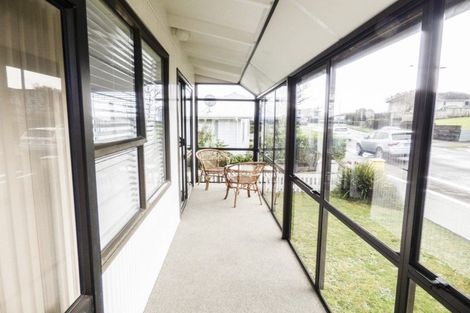 Photo of property in 10 Stuart Place, Blagdon, New Plymouth, 4310