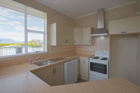 Photo of property in 124 Catherine Street, Windsor, Invercargill, 9810