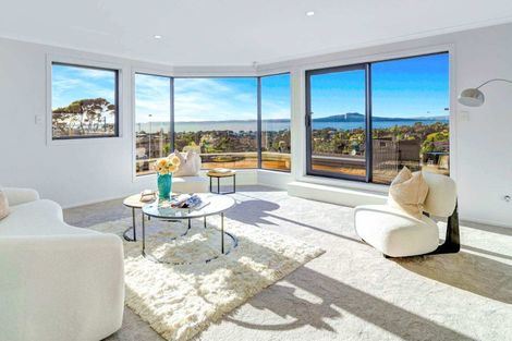 Photo of property in 41 Aberdeen Road, Castor Bay, Auckland, 0620