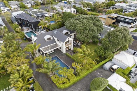 Photo of property in 34 Edgars Road, Westmere, Auckland, 1022