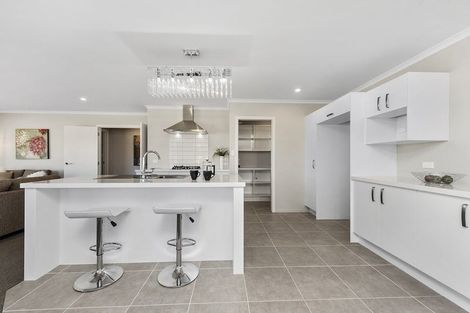 Photo of property in 12 Chalgrove Road, Huntington, Hamilton, 3210