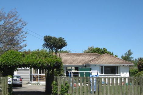 Photo of property in 62 Farquhars Road, Redwood, Christchurch, 8051