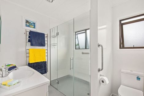 Photo of property in 18 Kawau View Road, Snells Beach, 0920