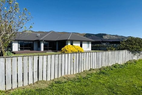 Photo of property in 35 Daelyn Drive, Richmond, 7020