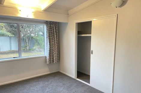 Photo of property in 100 Torkar Road, Clarks Beach, 2122