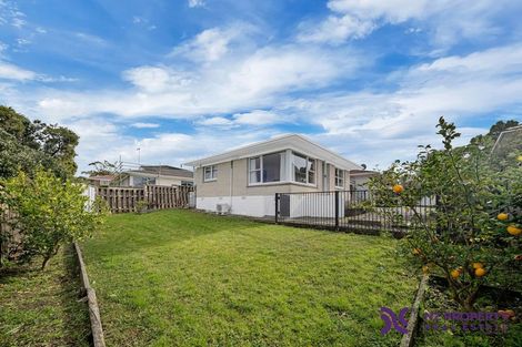 Photo of property in 2/17 Jenelin Road, Glendene, Auckland, 0602