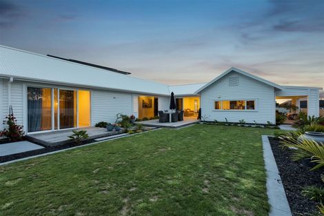 Photo of property in 30 Nadine Stanton Drive, Bell Block, New Plymouth, 4312