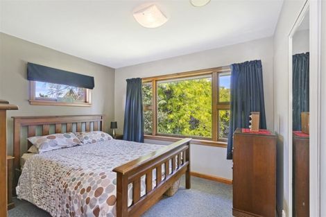 Photo of property in 6 Geelong Place, Burnside, Christchurch, 8053