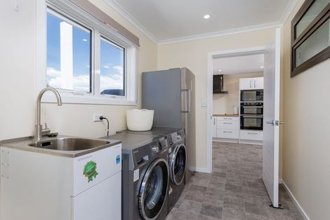 Photo of property in 11 Studholme Street, Waimate, 7924