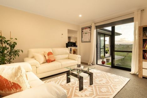 Photo of property in 205 Ballintoy Park Drive, Welcome Bay, Tauranga, 3175