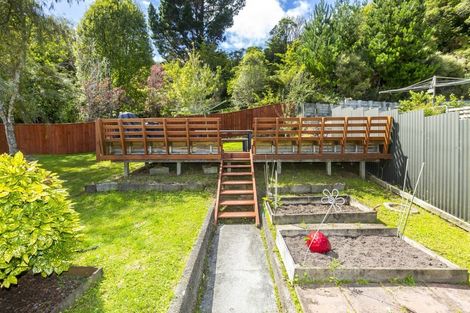 Photo of property in 33 Montgomery Street, Stokes Valley, Lower Hutt, 5019