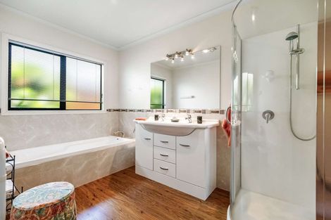 Photo of property in 15 Norfolk Drive, Cambridge, 3434