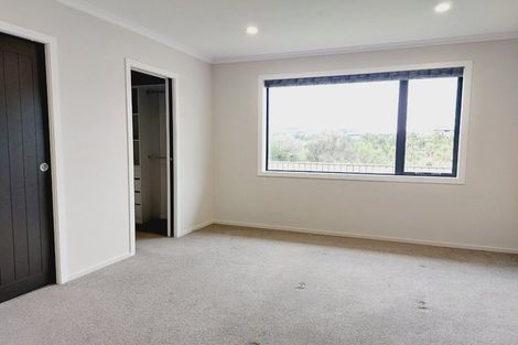 Photo of property in 27 Leathem Crescent, Pokeno, 2402