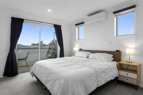 Photo of property in 50 Welsford Street, Woodend, 7610