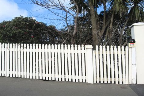 Photo of property in 215 Karori Road, Karori, Wellington, 6012
