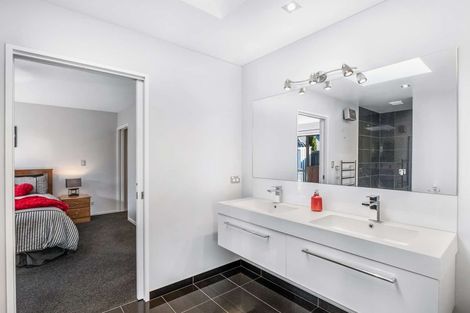 Photo of property in 10 Te Whariki Street, Marshland, Christchurch, 8083