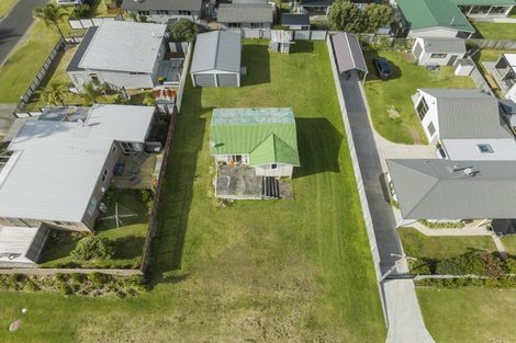 Photo of property in 207 Tamaki Road, Whangamata, 3620