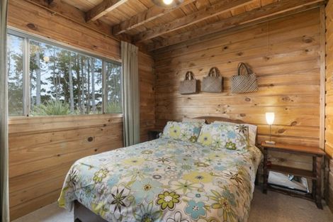 Photo of property in 198-200 Maungakotukutuku Road, Paraparaumu, 5032