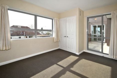 Photo of property in 8 Broadbent Street, Riccarton, Christchurch, 8041