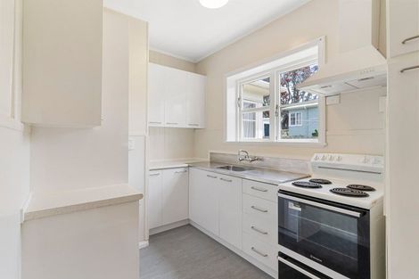 Photo of property in 1 Handley Avenue, Narrow Neck, Auckland, 0624