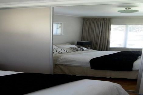 Photo of property in 1/12a Sanders Avenue, Takapuna, Auckland, 0622