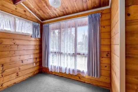 Photo of property in 48 Mountain Road, Western Heights, Rotorua, 3015