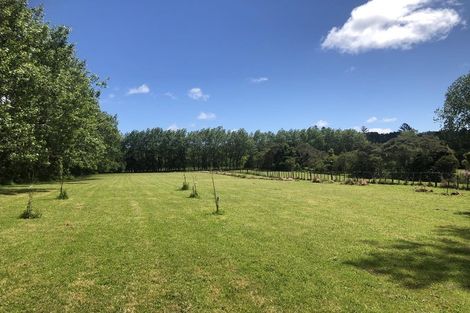 Photo of property in 1021 Old North Road, Waimauku, 0882