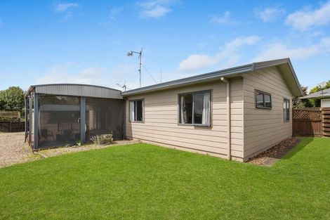 Photo of property in 8 Brough Place, St Andrews, Hamilton, 3200