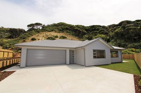 Photo of property in 16 Spritsail Place, Whitby, Porirua, 5024