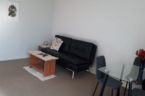 Photo of property in 4/9 Curletts Road, Sockburn, Christchurch, 8042