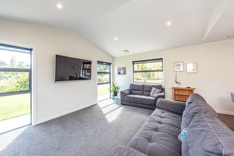 Photo of property in 98 Durie Vale Road, Okoia, Whanganui, 4500
