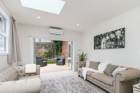 Photo of property in 79 Elizabeth Street, Mount Victoria, Wellington, 6011