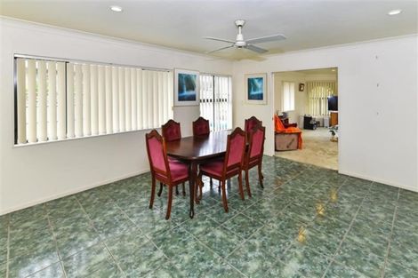 Photo of property in 71 Glenross Drive, Wattle Downs, Auckland, 2103