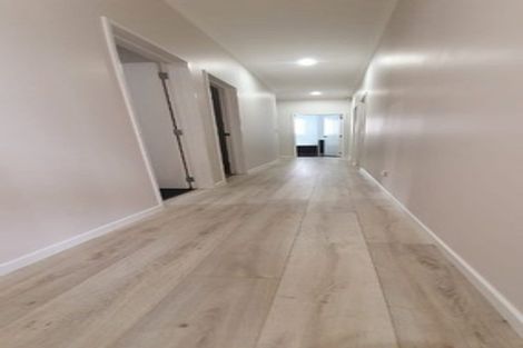 Photo of property in 28 Koroheke Road, Takanini, 2110