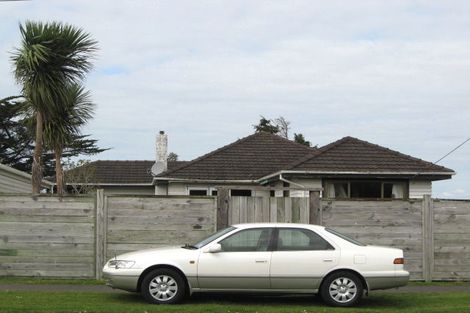 Photo of property in 189 Seaview Road, Westown, New Plymouth, 4310