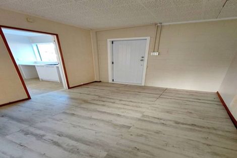 Photo of property in 14 Chelsea View Drive, Chatswood, Auckland, 0626