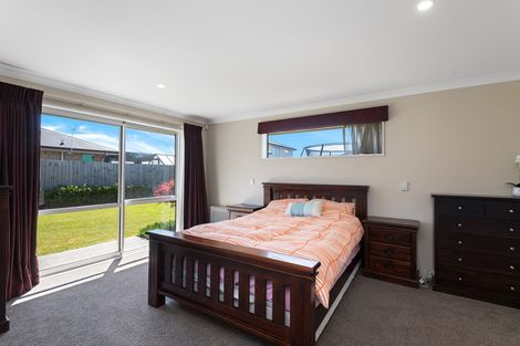 Photo of property in 36 Josephine Crescent, Aidanfield, Christchurch, 8025