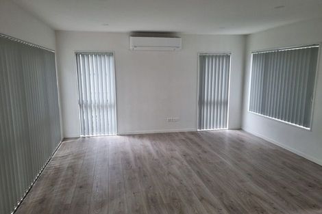 Photo of property in 63a Archibald Road, Kelston, Auckland, 0602