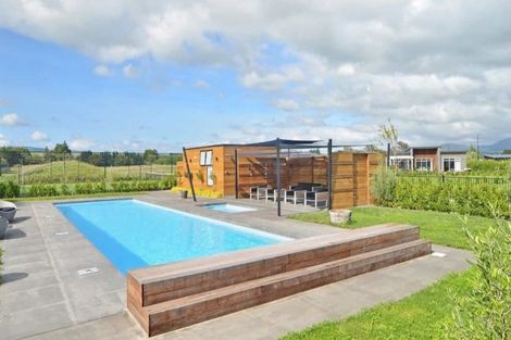 Photo of property in 6 Tuscan Lane, Martinborough, 5711