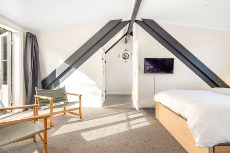 Photo of property in 33 Tainui Road, Titirangi, Auckland, 0604