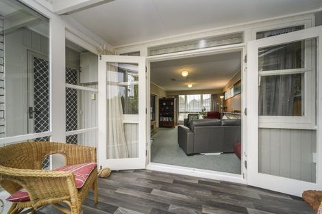 Photo of property in 22 Anaru Place, Awapuni, Palmerston North, 4412