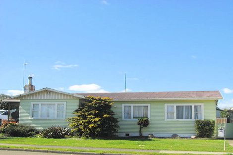 Photo of property in 2 Kowhai Avenue, Edgecumbe, 3120