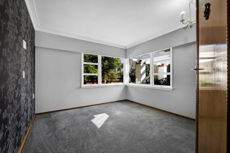 Photo of property in 402 South Road, Hawera, 4674