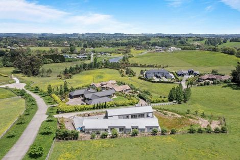 Photo of property in 4 Myra Evelyn Grove, Dairy Flat, Albany, 0792