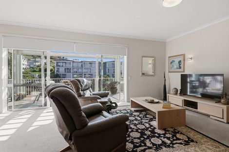 Photo of property in 37 Parkside Drive, Orewa, 0931