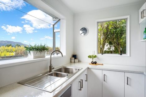 Photo of property in 264d Grounsell Crescent, Belmont, Lower Hutt, 5010